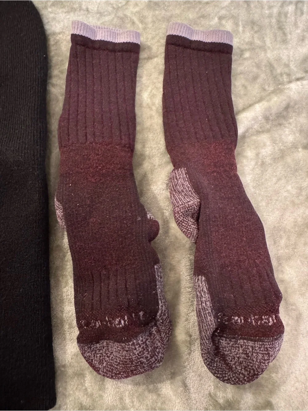 Carhartt Bundle Black Balaclava Face Mask & Medium Burgundy Gray Crew Socks